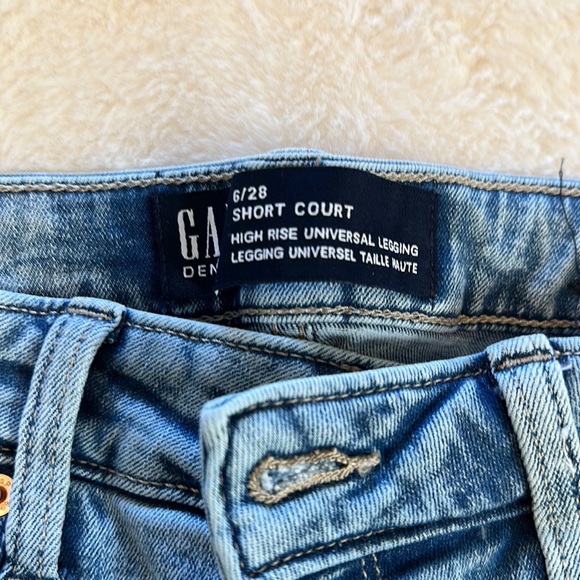 NWOT Gap High Rise Universal Legging Jeans - Picture 6 of 8